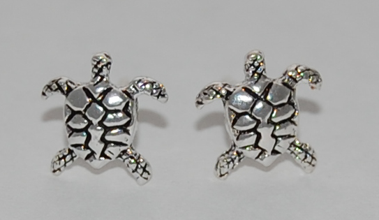 Loggerhead Sea Turtle Earrings: Semaki & Bird, Ltd.